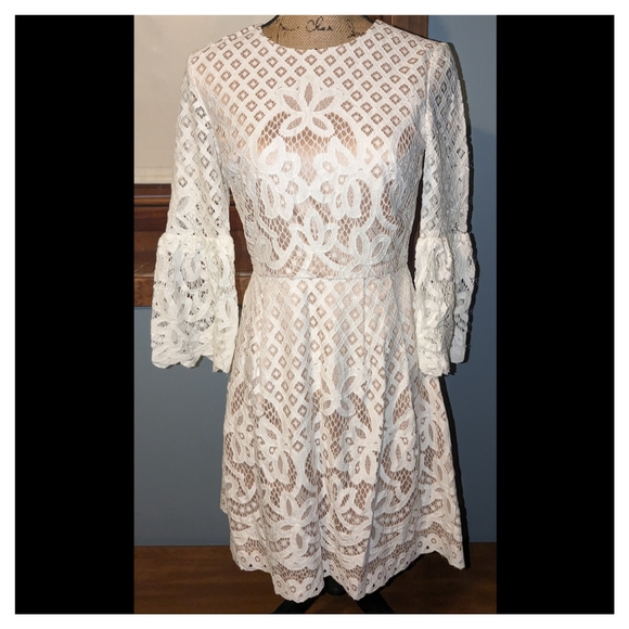 Eliza J Romantic Lace Bell Sleeve Dress white size 2 - Picture 1 of 4